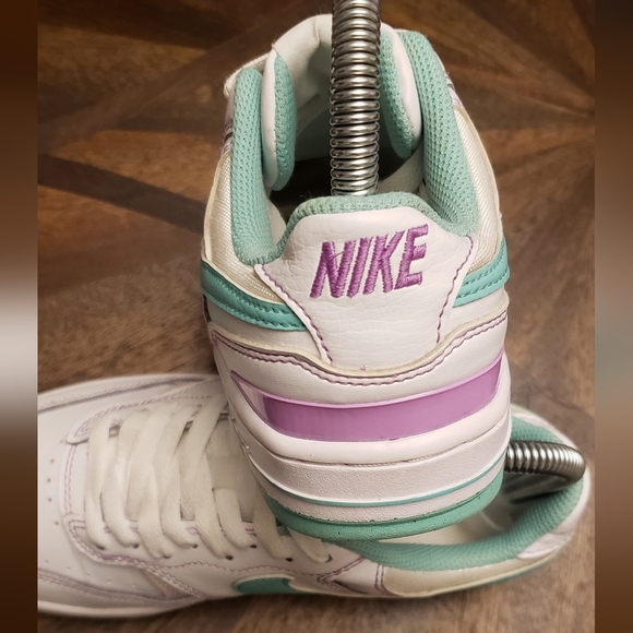 Nike Gamma Force Women's Size 5 White/Mint Green/Lavender - Picture 9 of 15
